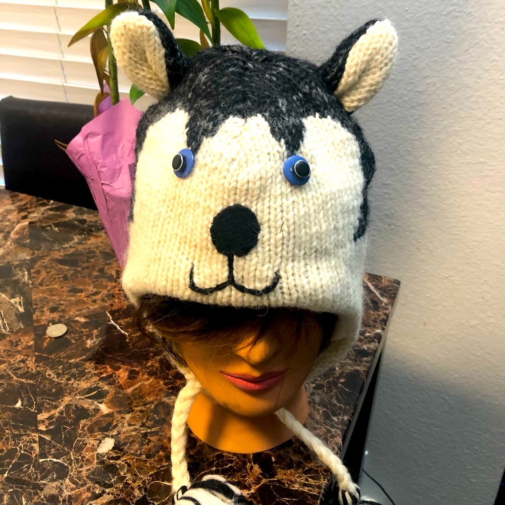 Rage White Black Crochet Knit Cat Winter Beanie Hats Size One